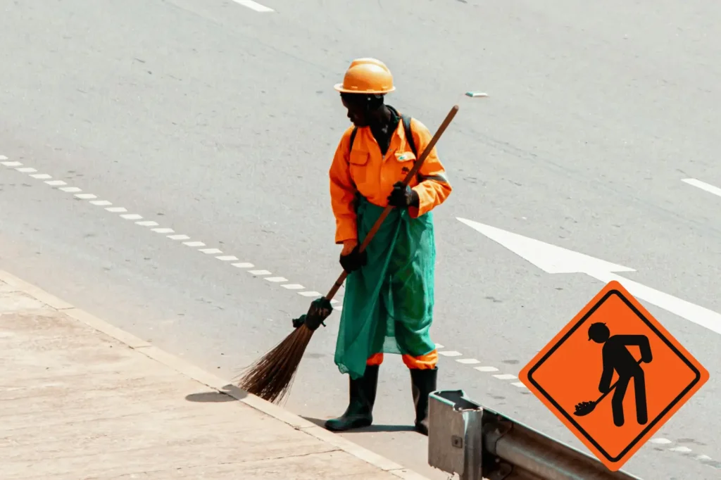 GUTTER CLEANING SERVICES